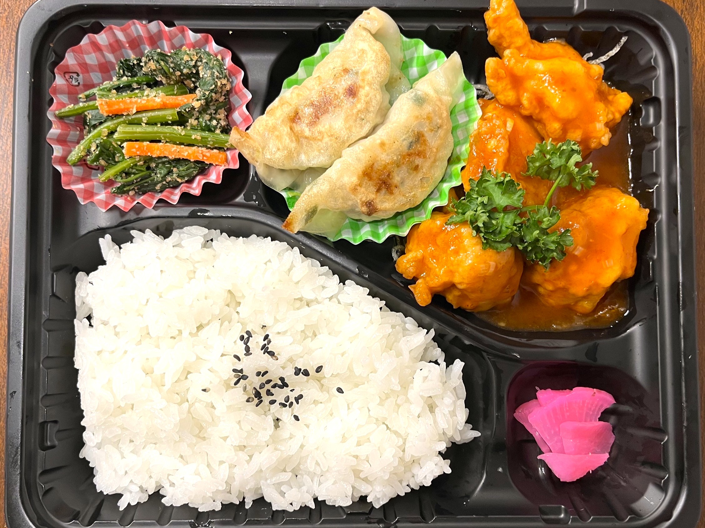 唐揚げ餃子弁当