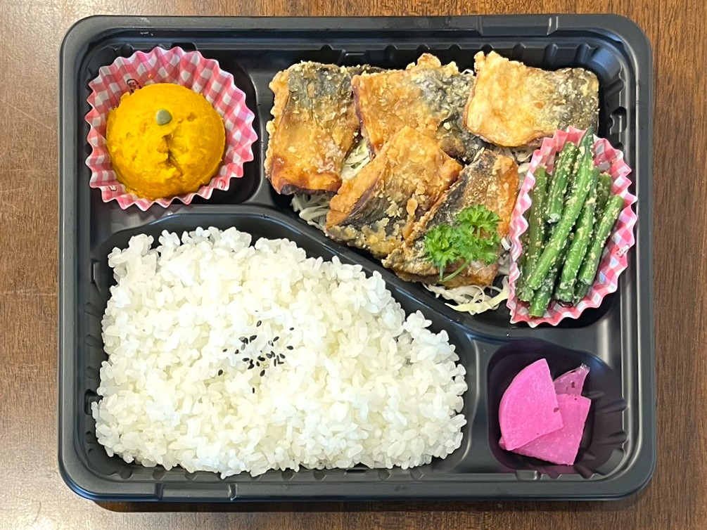 鯖の竜田揚げ弁当